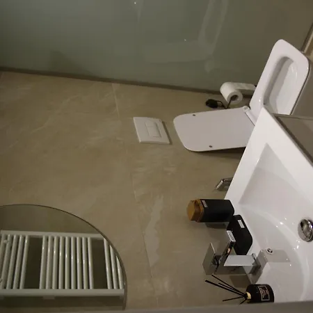 The Leads Apartamento Tirana